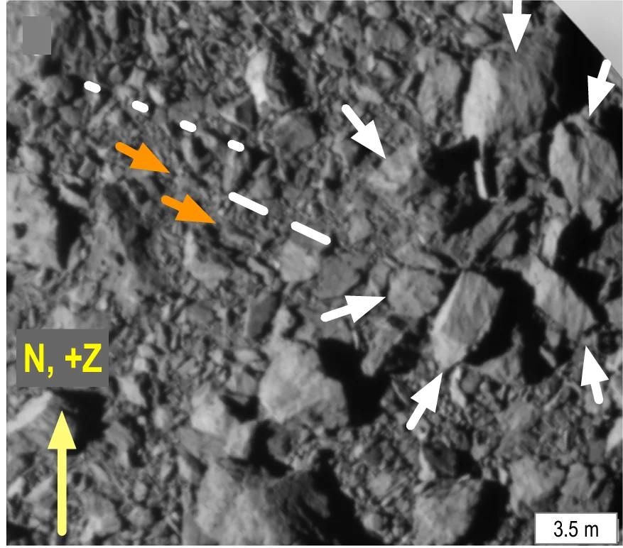 Open access visualization of Photo, Boulder, Fractures, Crater, Spall